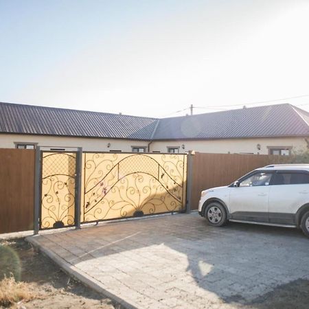 Silk Way Hotel Atyrau Exterior photo