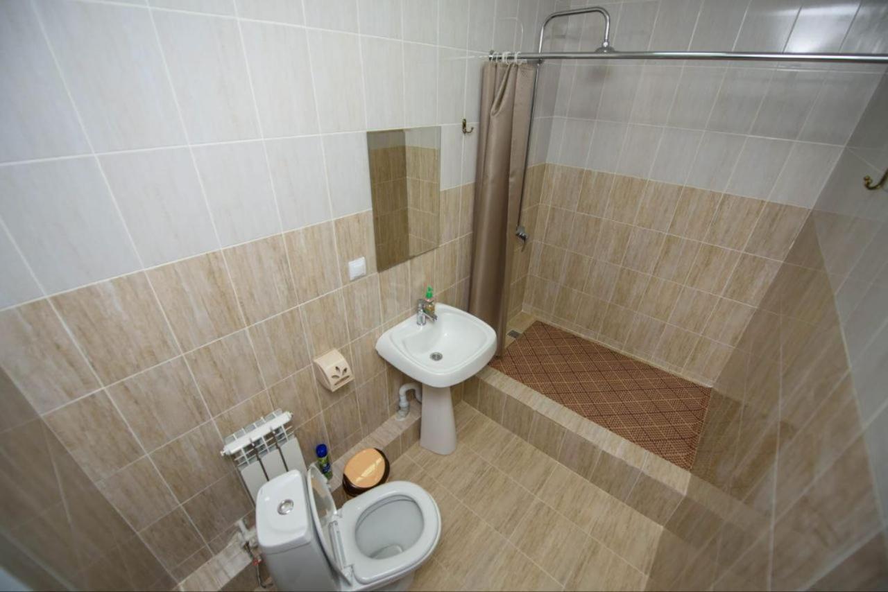 Silk Way Hotel Atyrau Exterior photo